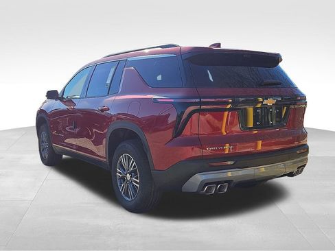 New 2026 Chevrolet Traverse LT w/ Driver Confidence Package image 3