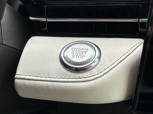 New 2026 Lincoln Nautilus Black Label AWD/4WD image 12