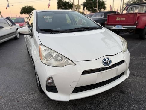 Used 2012 Toyota Prius C Three image 10
