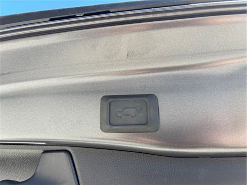 Used 2024 Toyota RAV4 Limited image 48