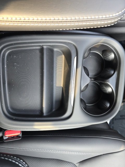 New 2027 Chrysler Pacifica Select AWD/4WD image 19