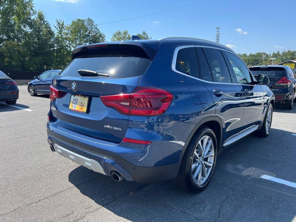 Used 2018 BMW X3 xDrive30i w/ Premium Package AWD/4WD image 4