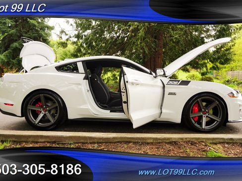 Used 2018 Ford Mustang GT w/ Equipment Group 301A image 28