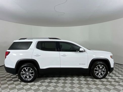 Used 2023 GMC Acadia SLT AWD/4WD image 4
