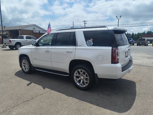 Used 2017 GMC Yukon SLT w/ Open Road Package AWD/4WD image 10
