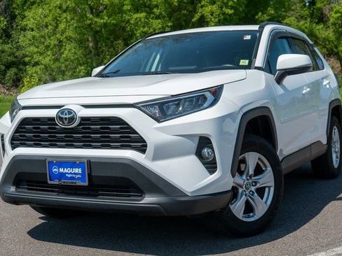 Used 2019 Toyota RAV4 XLE w/ Convenience Package AWD/4WD image 1