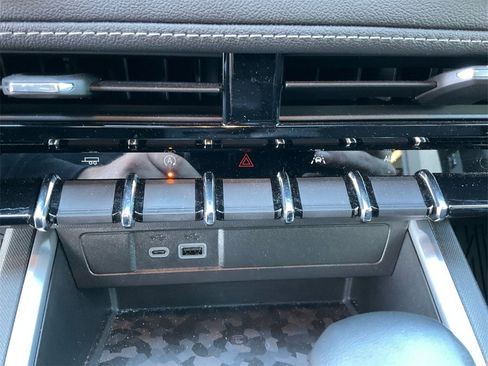 Used 2024 Chevrolet Colorado LT w/ LT Convenience Package II image 26