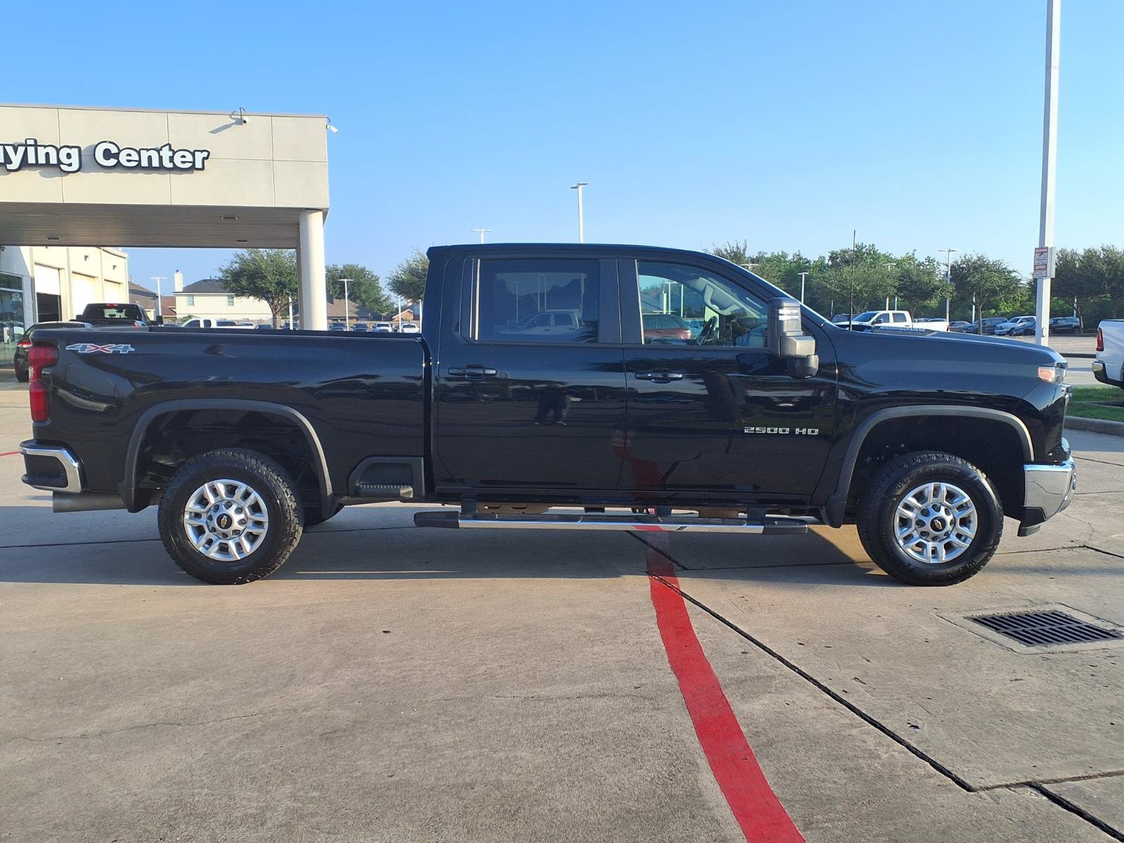 Used 2025 Chevrolet Silverado 2500 LT w/ Safety Package AWD/4WD image 4