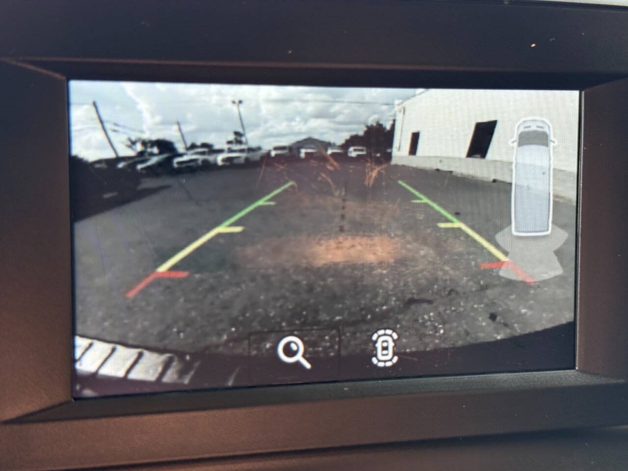 Used 2020 Ford Transit 150 Low Roof RWD image 22
