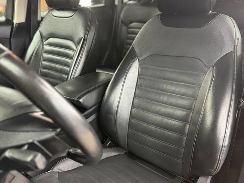 Used 2018 Ford Edge SEL w/ Equipment Group 201A FWD image 18
