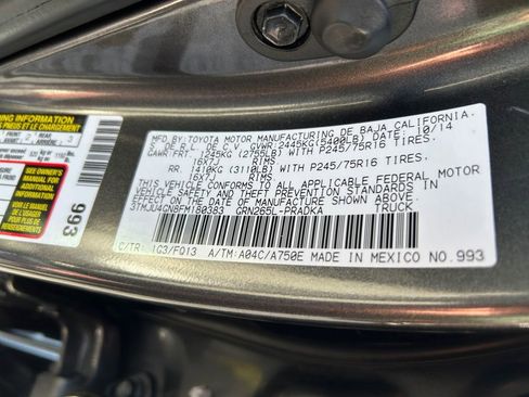 Used 2015 Toyota Tacoma PreRunner w/ SR5 Package image 34