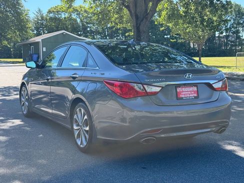 Used 2013 Hyundai Sonata SE w/ Navigation & Sunroof Pkg FWD image 9
