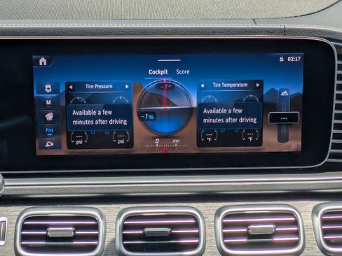 Certified 2025 Mercedes-Benz GLS 450 4MATIC w/ AMG Line Exterior image 18