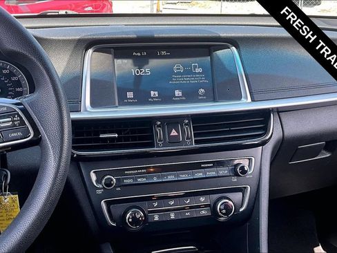 Used 2019 Kia Optima LX FWD image 9