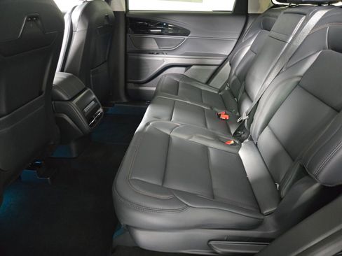 New 2026 Lincoln Nautilus Premier AWD/4WD image 13