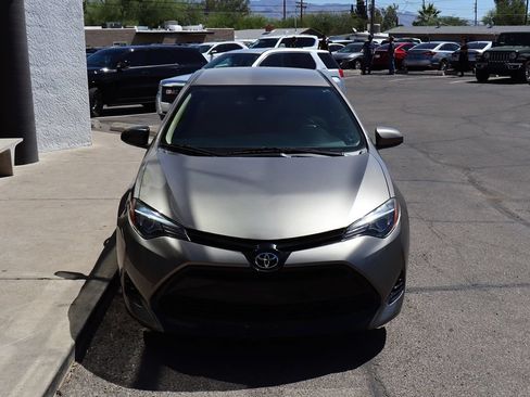 Used 2018 Toyota Corolla LE w/ Carpet Mat Package (TMS) FWD image 15