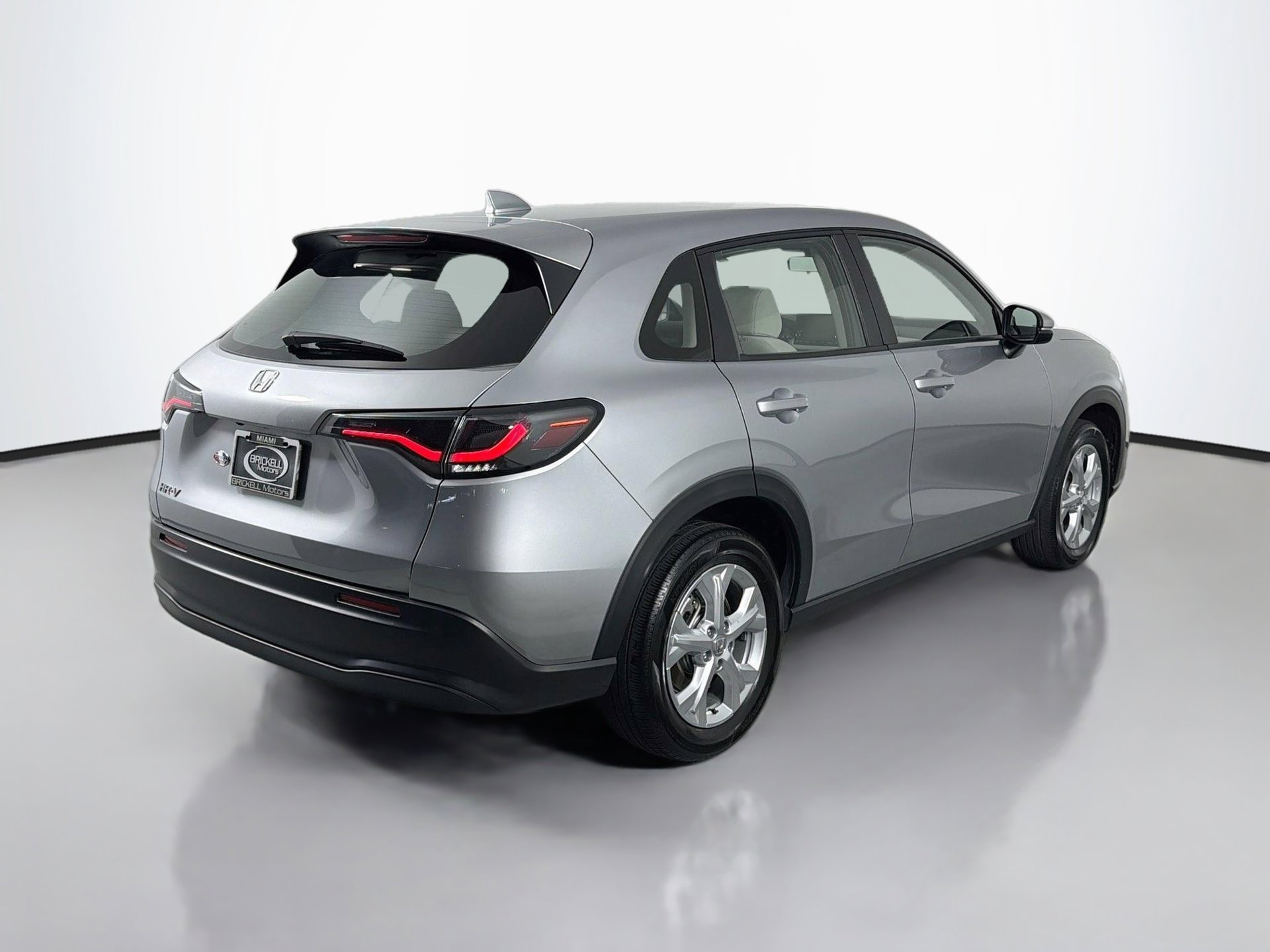 Used 2024 Honda HR-V LX image 3