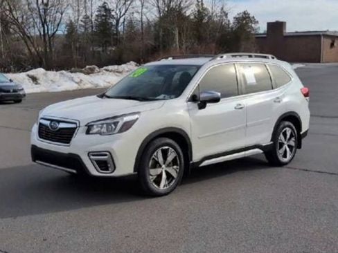 Used 2020 Subaru Forester Touring AWD/4WD image 4