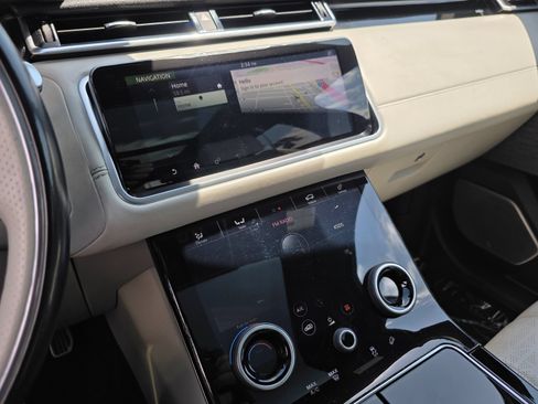Used 2018 Land Rover Range Rover Velar R-Dynamic HSE AWD/4WD image 30