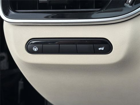 Used 2024 INFINITI QX60 Luxe w/ Cargo Package FWD image 19