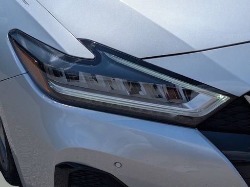 Used 2019 Nissan Maxima Platinum FWD image 9