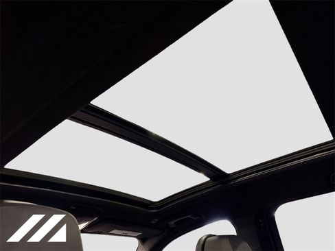 Used 2023 BMW X5 M50i w/ Climate Comfort Package image 23