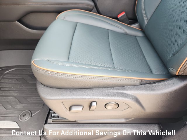 New 2027 GMC Yukon AT4 w/ AT4 Premium Plus Package AWD/4WD image 18