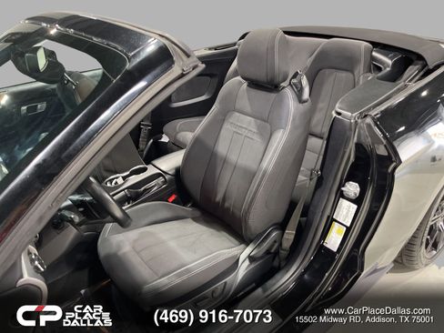 Used 2020 Ford Mustang Convertible w/ Equipment Group 101A RWD image 19