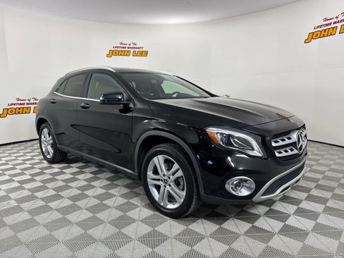 Used 2020 Mercedes-Benz GLA 250 w/ Premium Package image 8