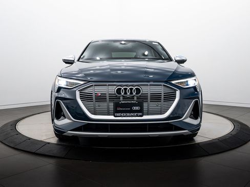 Used 2023 Audi e-tron S Premium Plus AWD/4WD image 24