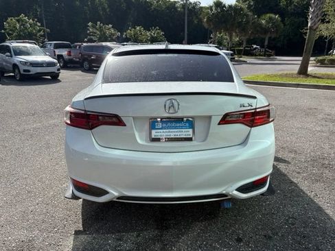 Used 2018 Acura ILX FWD image 4
