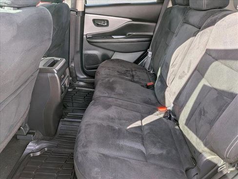 Used 2019 Nissan Murano S image 17