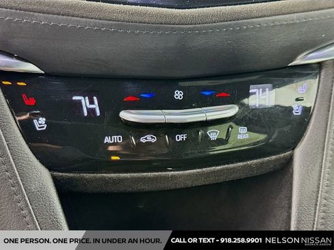 Used 2017 Cadillac XT5 Platinum AWD/4WD image 16