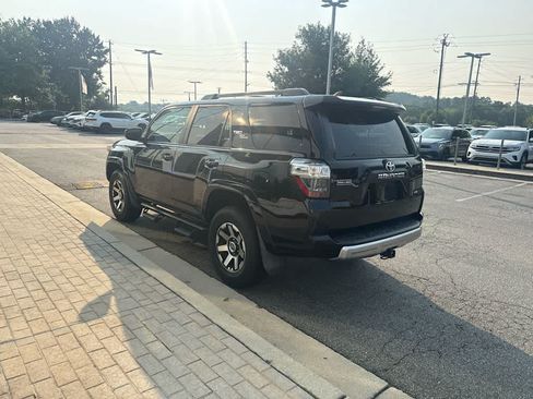 Used 2019 Toyota 4Runner TRD Off-Road AWD/4WD image 5