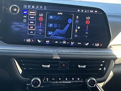 New 2026 Chevrolet Suburban LT w/ Comfort Package image 16