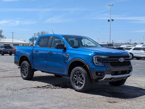 New 2025 Ford Ranger XLT w/ FX4 Off-Road Package AWD/4WD image 2