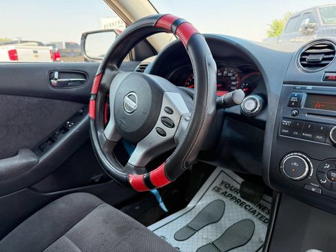 Used 2009 Nissan Altima 2.5 S FWD image 16