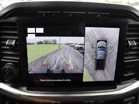 Used 2023 Ford F150 Lariat w/ Trailer Tow Package image 38