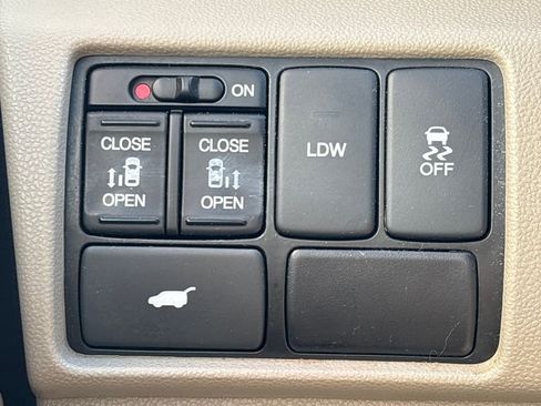 Used 2016 Honda Odyssey EX-L image 25