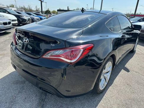 Used 2013 Hyundai Genesis 3.8 RWD image 28