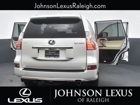 Used 2020 Lexus GX 460 Premium image 30