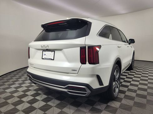 Used 2023 Kia Sorento SX Prestige AWD/4WD image 5