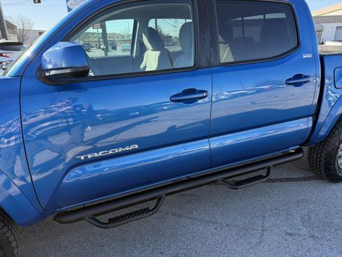 Used 2018 Toyota Tacoma SR5 image 12