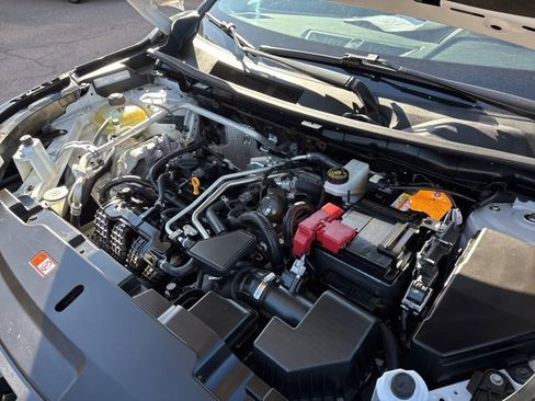 Used 2024 Mitsubishi Outlander SE Black Edition image 16