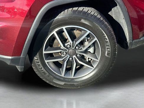 Used 2021 Jeep Grand Cherokee Limited AWD/4WD image 32