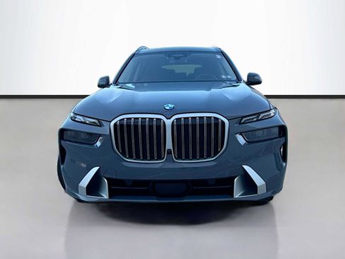 Used 2025 BMW X7 xDrive40i w/ Executive Package AWD/4WD image 2