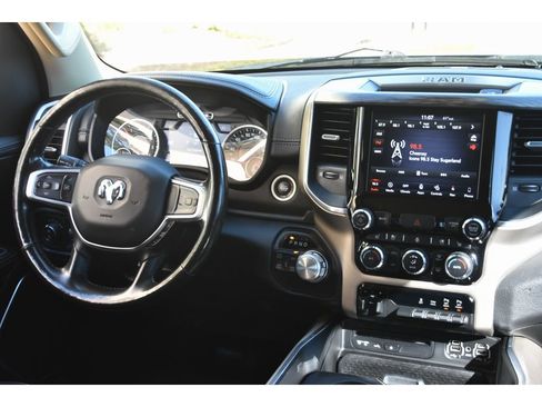 Used 2019 RAM 1500 Laramie image 18