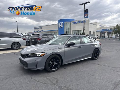 Used 2025 Honda Civic Sport image 1