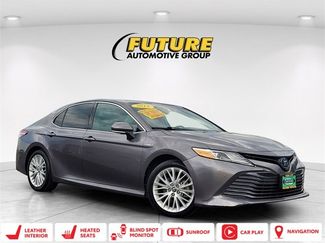 Used 2019 Toyota Camry XLE image 1