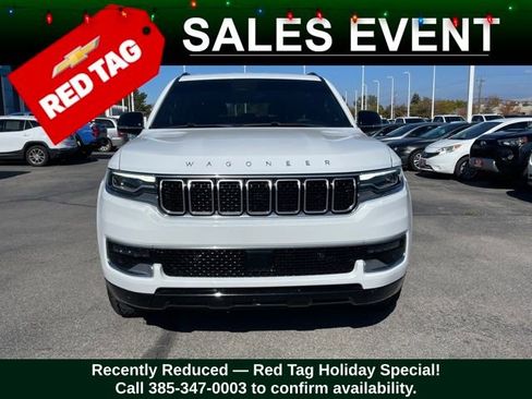 Used 2024 Jeep Wagoneer 4WD image 2